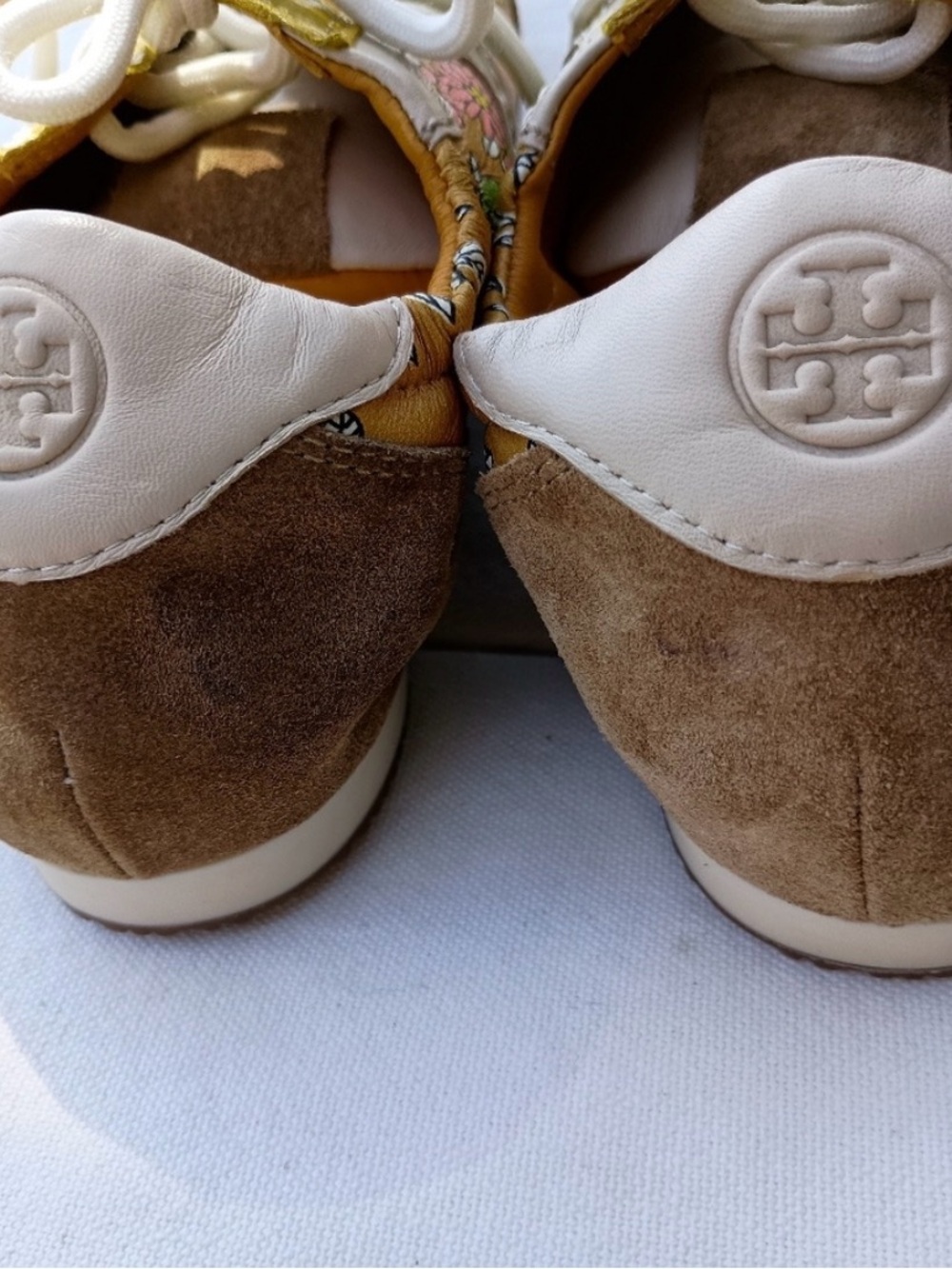 Tory Burch Serif Trainer Sneaker in Rust Wallpaper Floral - Picture 6 of 7